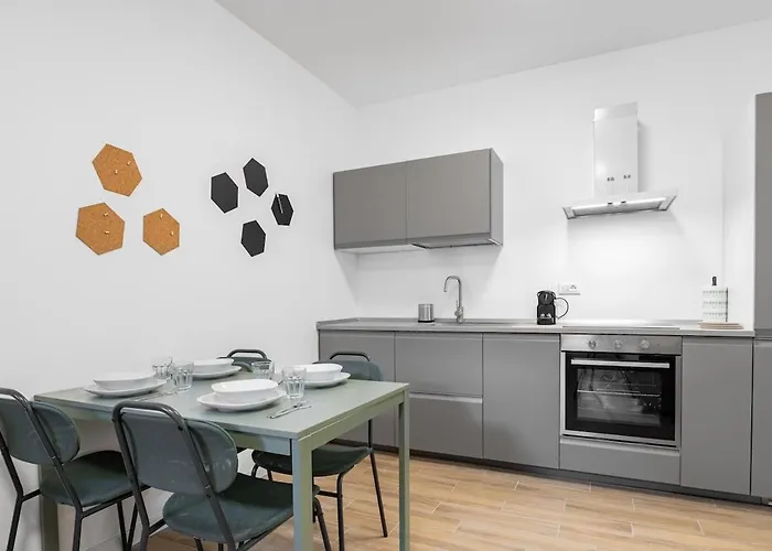 2 Apt, M3 Affori 15 Min To Duomo E Wifi Apartament Mediolan