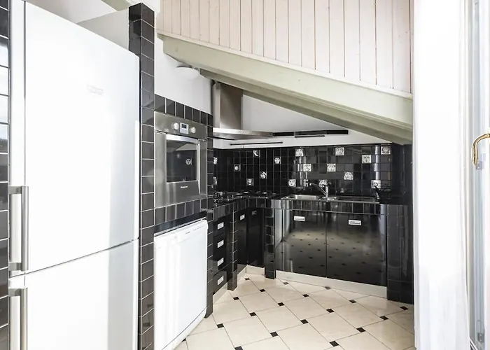 Easylife - - C Italia 68bp5 - P Ticinese Apartmán