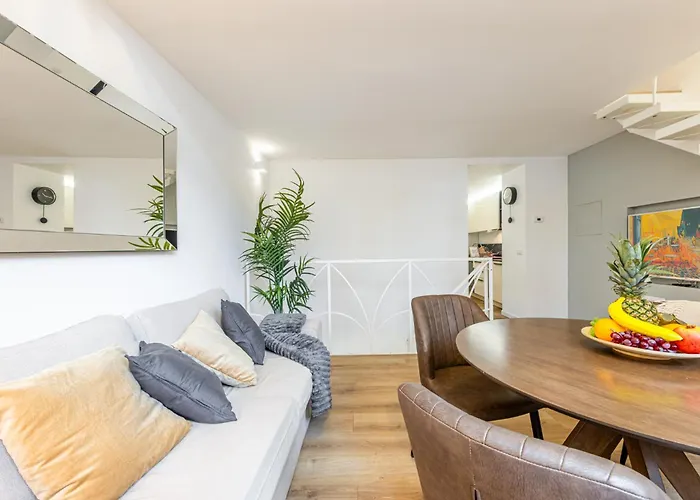 Colonna Lovely Loft - 10 Min Duomo - Buonarroti M1 ミラノ