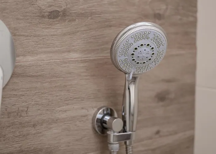 Apartment Entire With Patio In The Isola Area Mailand