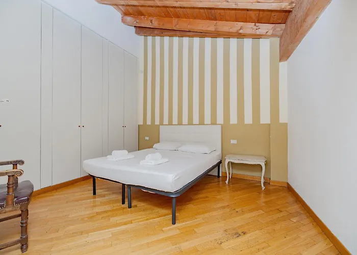 Bnbest Walk In Duomo 4-6 Pax *