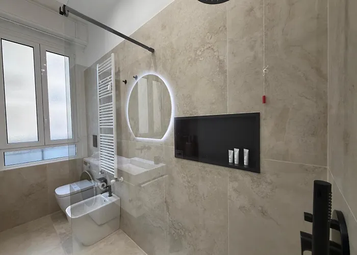 Leone 44 Fd Metro Tolstoi Milano