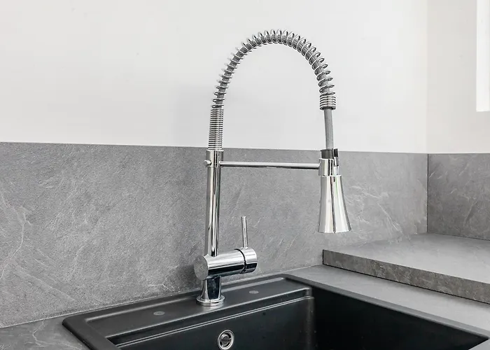 Urban Jungle M3 Duomo 12 Min アパート ミラノ