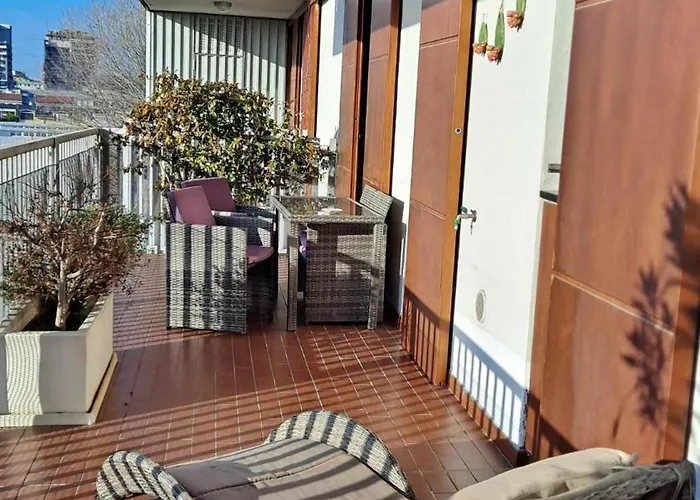 Sky Garden - Private Garage Milánó
