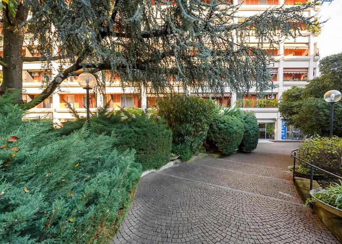 Lodi, 65 - Your Base * Милан