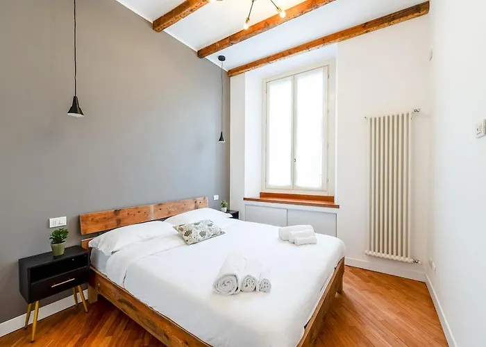 Stylish With Balcony - Brera Milan