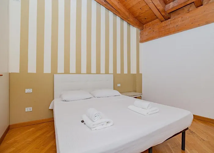 Διαμέρισμα Bnbest Walk In Duomo 4-6 Pax Μιλάνο