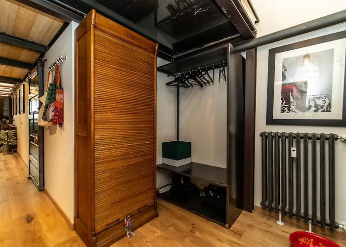 Urban-ethnic Con Ac, Wifi E Smart Tv *