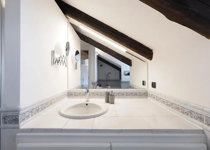 Primopiano - Tadino B * Milan