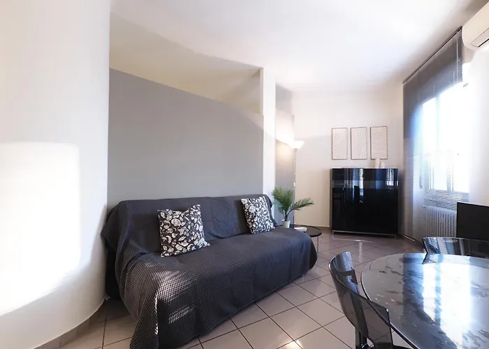 Appartamento Primopiano - Orcagna Milano