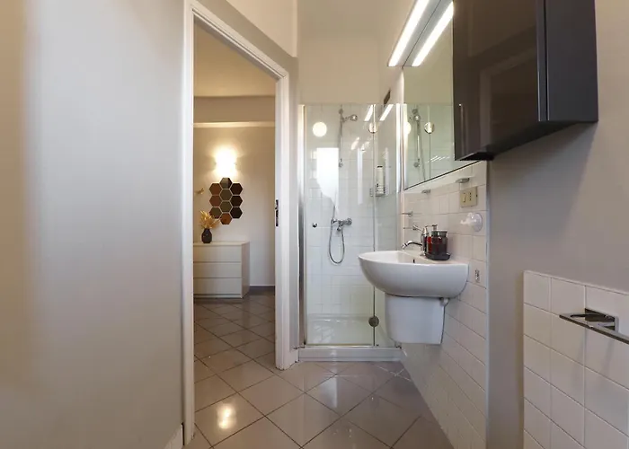 Appartamento Primopiano - Orcagna Milano