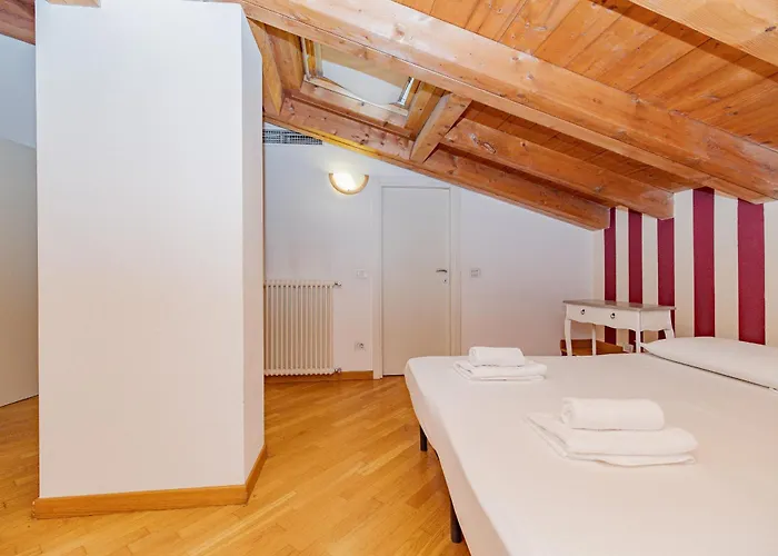 Bnbest Walk In Duomo 4-6 Pax Μιλάνο