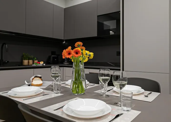 Italianway Comfort - Monte Nevoso 8 Milánó