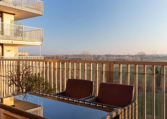 Sky Garden - Private Garage Milánó
