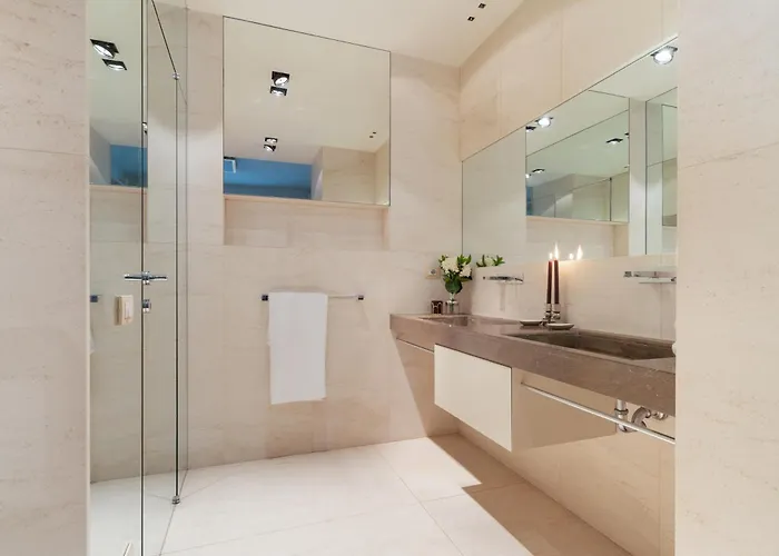 Guesthost - 500sqm Luxury With Spa, Gym, Terrace, Game & Garage *