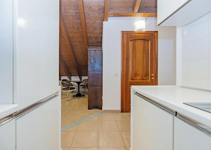 Bnbest Tricolore 6 Pax Milan