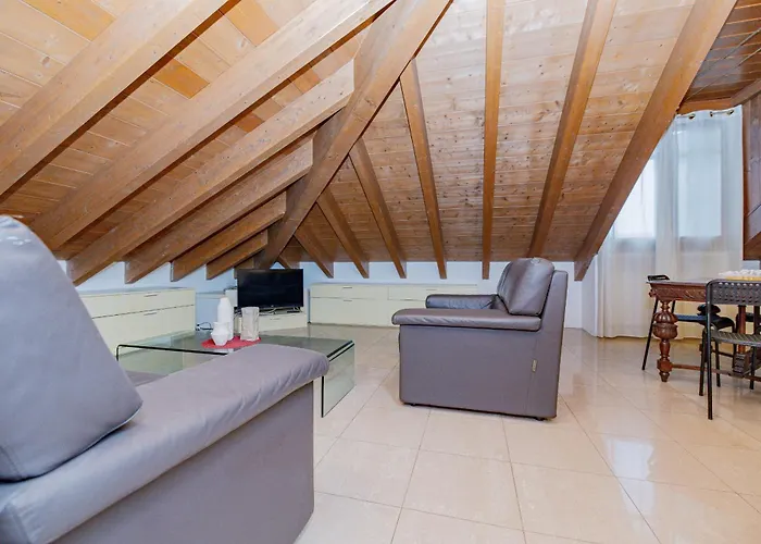 Bnbest Tricolore 6 Pax Apartment Milan