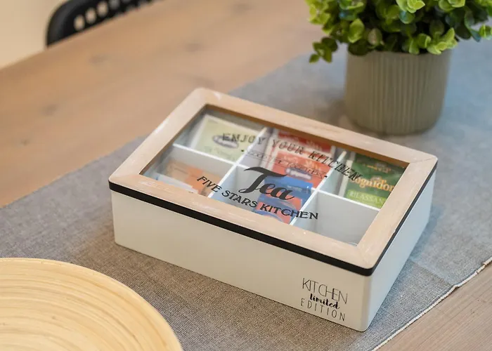 Apartment Entire With Patio In The Isola Area *