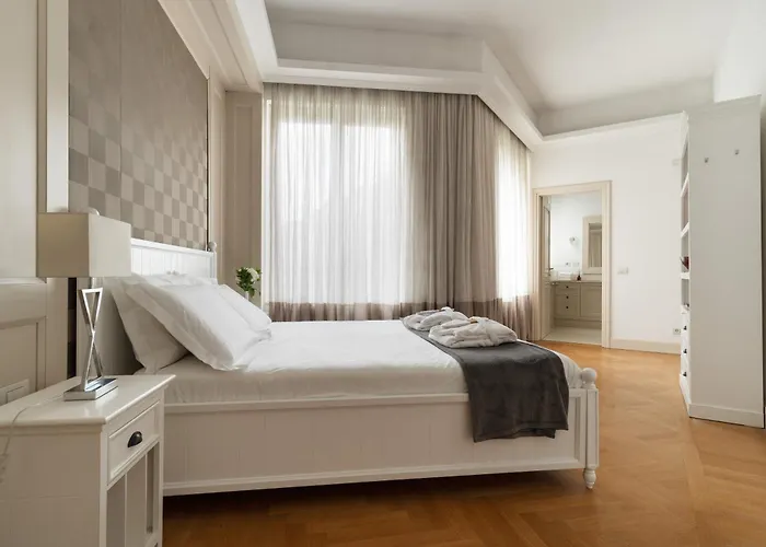 Apartament Guesthost - 500sqm Luxury With Spa, Gym, Terrace, Game & Garage *