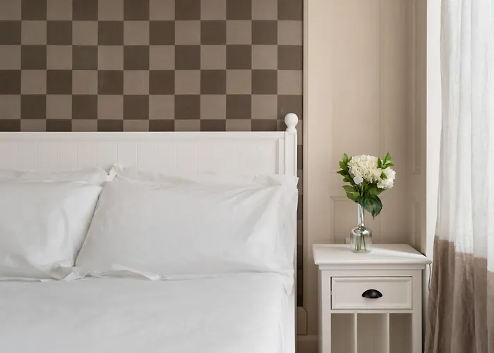 Guesthost - Residenza Degli Orti Antichi