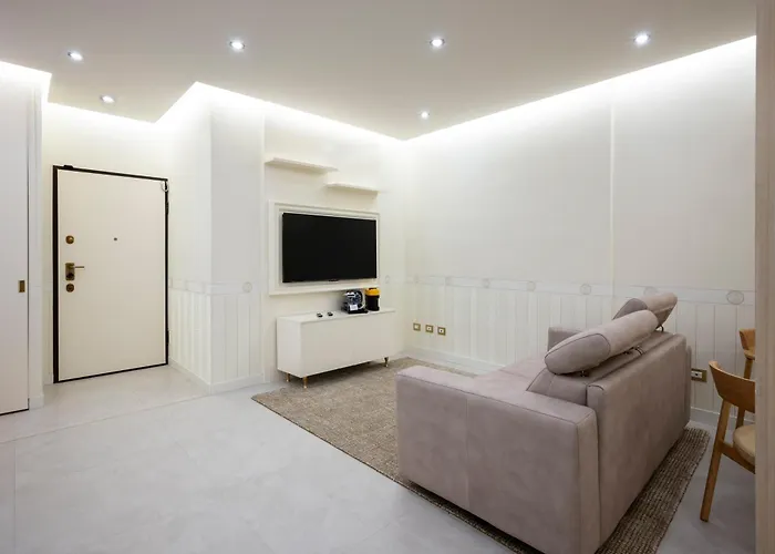 Apartment Luca Duomo Versace Milan