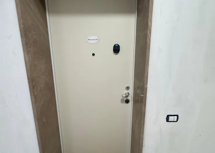 Luxury - Metropolitana M4- San Babila -stadio San Siro - Duomo - Aeroporto Linate - Castello Sforzesco Apartmán *