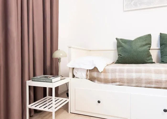 Easylife - - Poerio 31 - Porta Venezia Апартаменты *