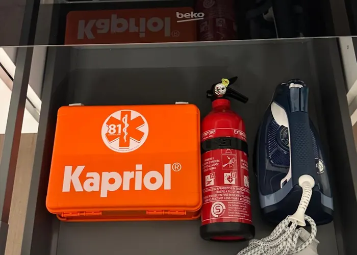 Luxury - Metropolitana M4- San Babila -stadio San Siro - Duomo - Aeroporto Linate - Castello Sforzesco *