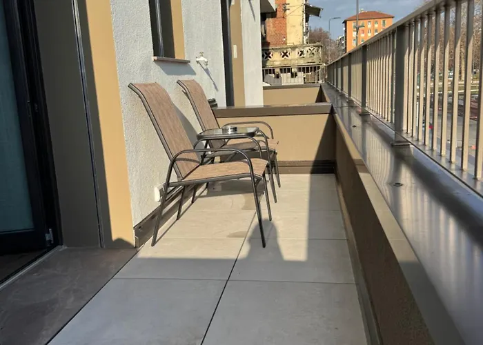 Luxury - Metropolitana M4- San Babila -stadio San Siro - Duomo - Aeroporto Linate - Castello Sforzesco * Milán