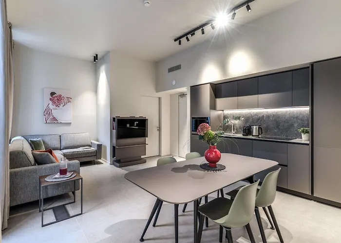 Seety Spartaco * Mediolan