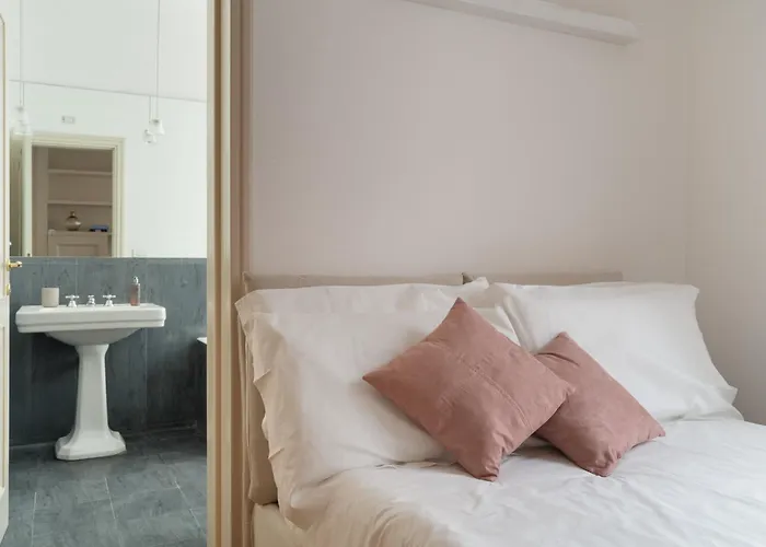 شقة Guesthost - 500sqm Luxury With Spa, Gym, Terrace, Game & Garage ميلان