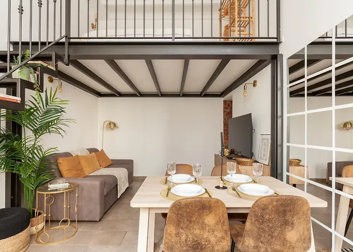 Acasadiimma Family Loft Bocconi-duomo Con Wi-fi Corte Interna Super Silenzioso アパート