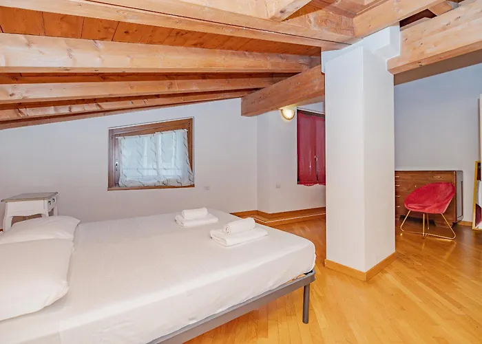 Διαμέρισμα Bnbest Walk In Duomo 4-6 Pax *