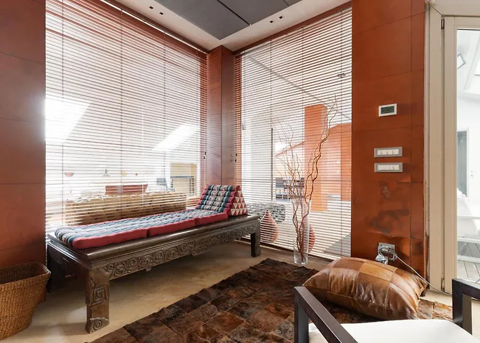 아파트 Guesthost - 500sqm Luxury With Spa, Gym, Terrace, Game & Garage 밀라노