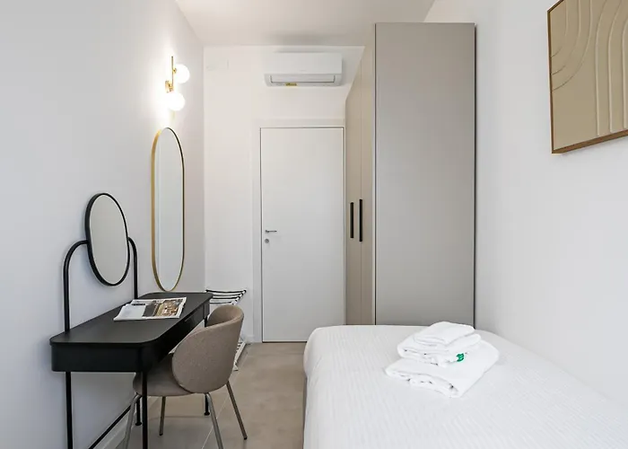 Apartment Italianway Comfort - Certosa 19 *