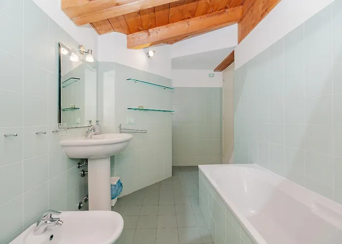 Bnbest Walk In Duomo 4-6 Pax Milán