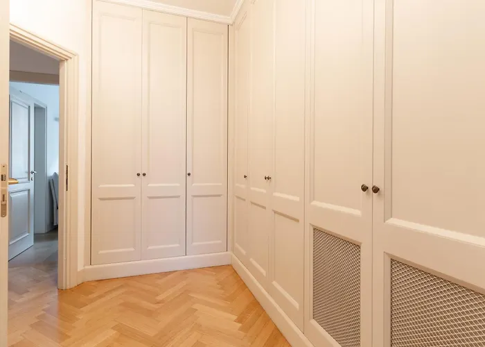 Guesthost - Residenza Degli Orti Antichi * Milan