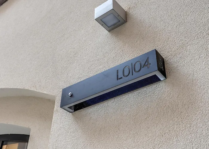 Apartment Seety Porta Romana Statue *