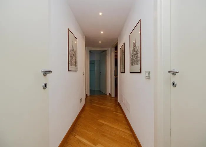 Bnbest Walk In Duomo 4-6 Pax * Μιλάνο