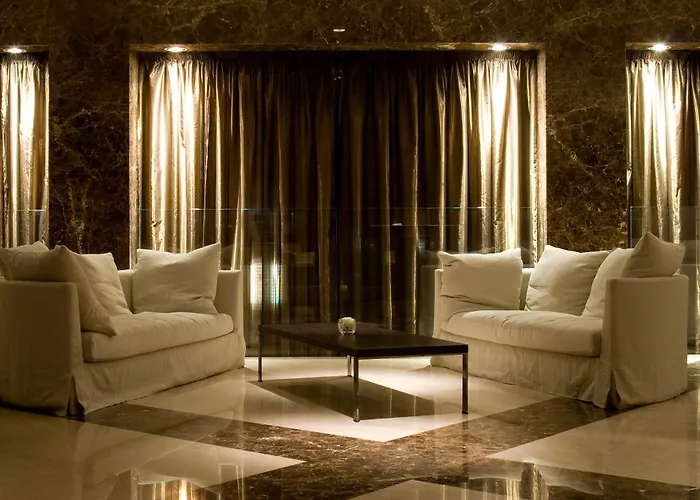 فندق كراون بلازا ميلانو سيتي 4*