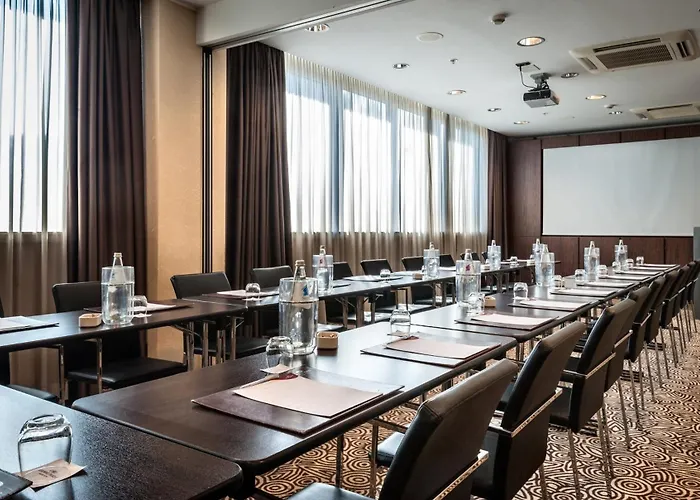 كراون بلازا ميلانو سيتي ميلان