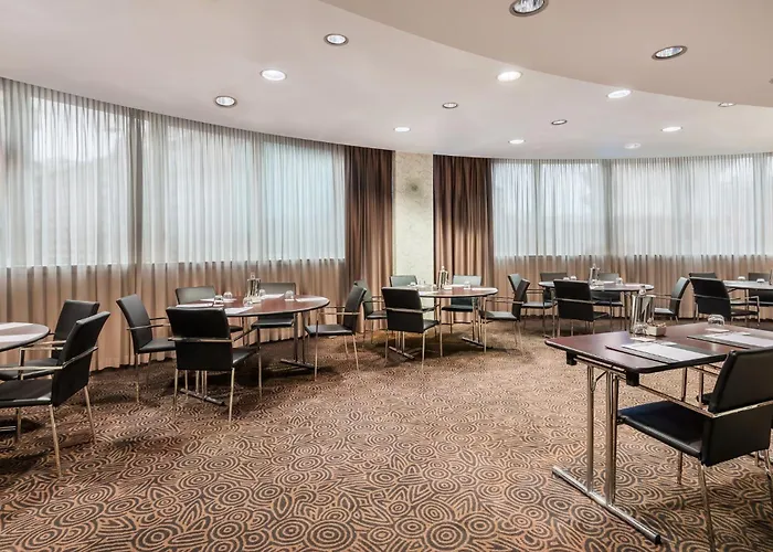 فندق كراون بلازا ميلانو سيتي 4*