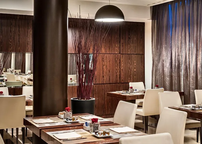 Crowne Plaza By Ihg Hotel Mediolan