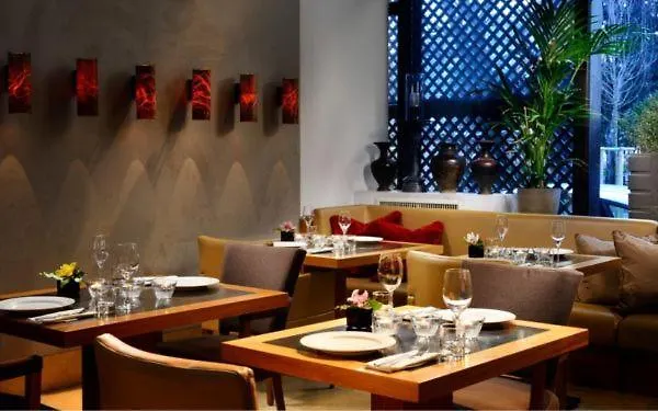 Отель Milan Suite Hotel 4*