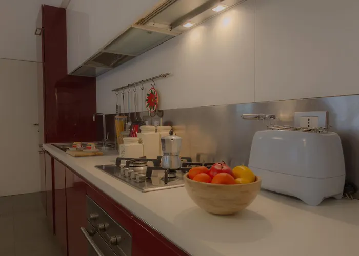 Italianway - Vincenzo Monti 52 * Milano