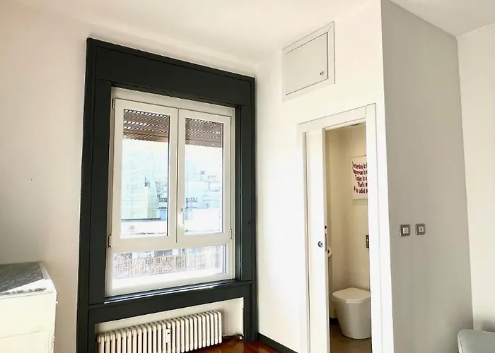 Bilocale Di Design A 100m Dalla Stazione 公寓 *