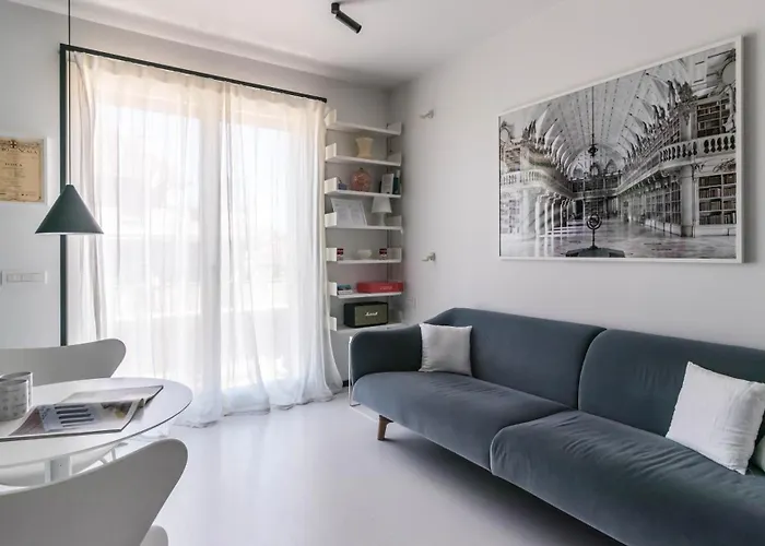 Italianway Easy - Poma 61 B Milán