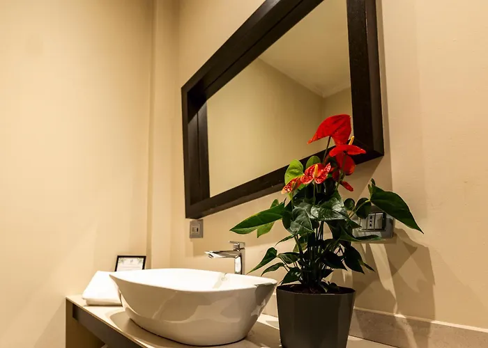 Townhouse 33 Boutique Отель 4*