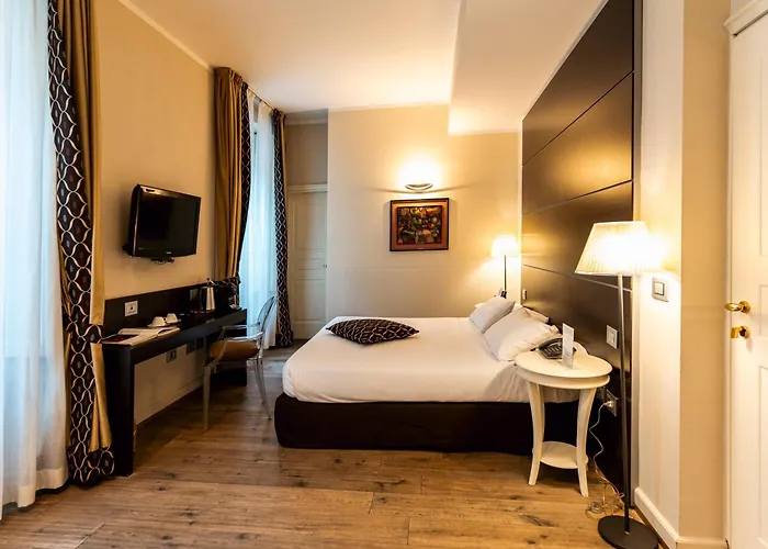 Townhouse 33 Boutique