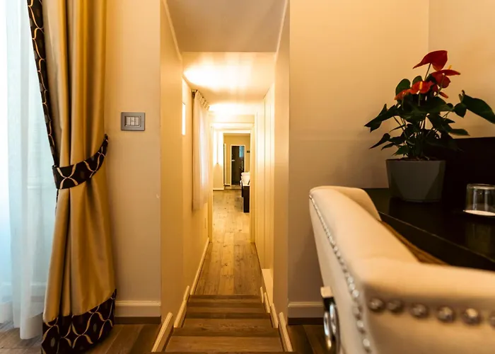 Townhouse 33 Boutique Отель 4*